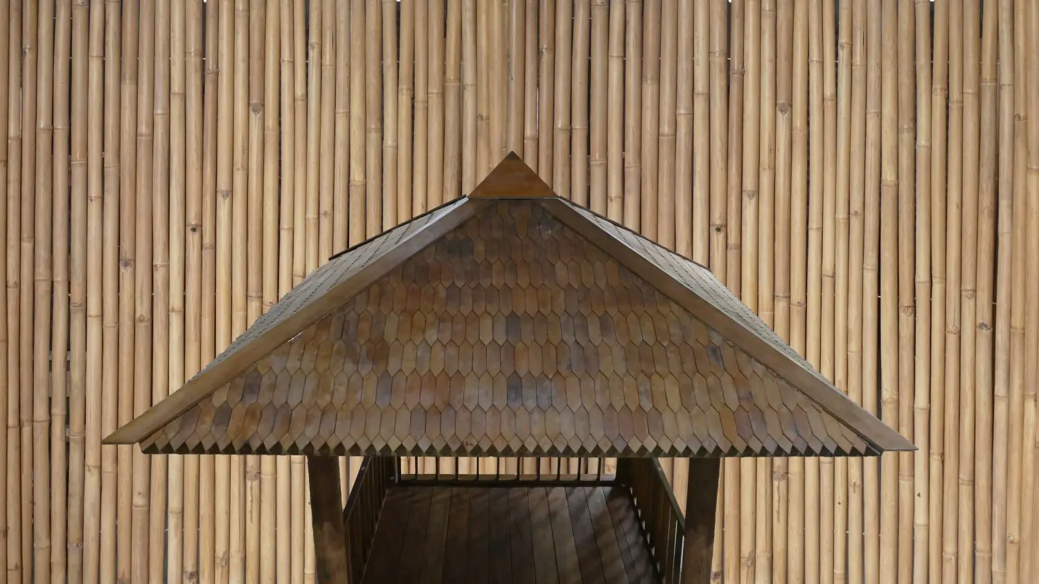  Product image 2 of the product “Gazebo 420x414x410cm Model1, only in Bankirai, with a fence on three sides. ”